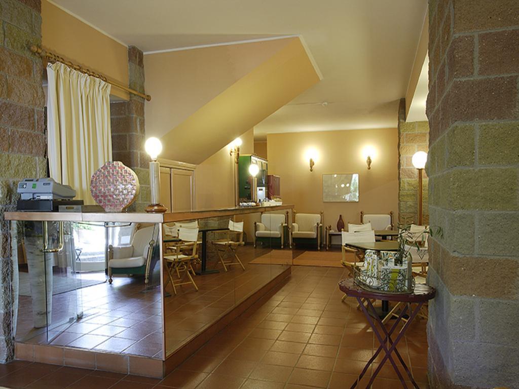 Residenza Sant'Anna Del Volterraio Hotel Portoferraio Kültér fotó The interior of the restaurant